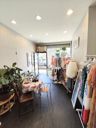 Plus de détails pour 568 Manhattan Ave, Brooklyn, NY - Local commercial à louer