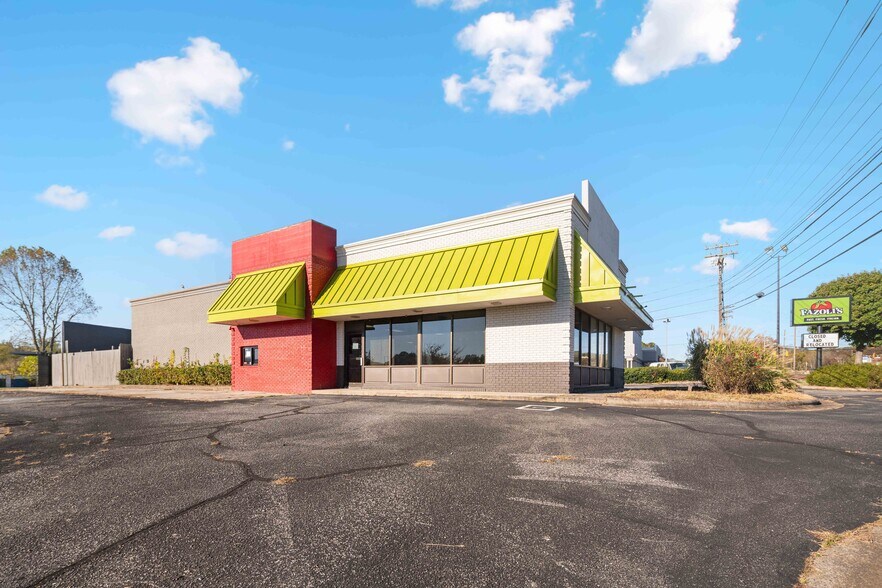 1429 US Highway 421, Wilkesboro, NC à vendre - Photo de l’immeuble – Image 1 sur 17