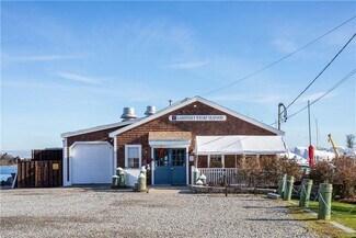 Plus de détails pour 170 Main St, North Kingstown, RI - Spécialisé à vendre
