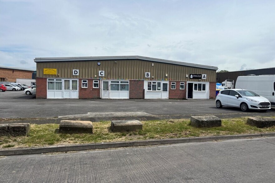 Brue Ave, Bridgwater à louer - Photo principale – Image 1 sur 8