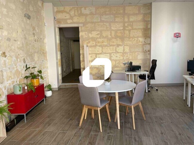 Plus de détails pour Bureau à louer