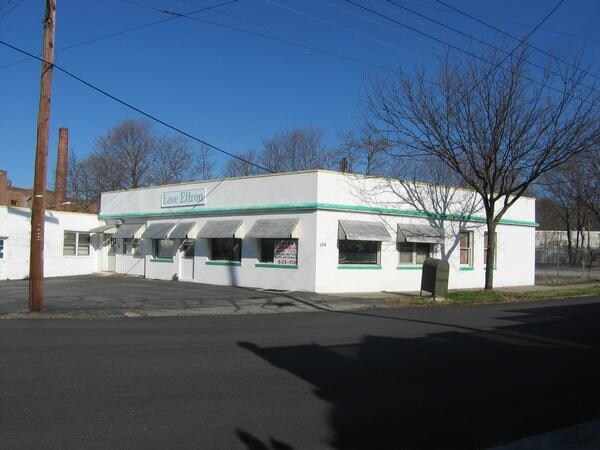 154 Garden St, Poughkeepsie, NY à louer - Photo principale – Image 1 sur 7