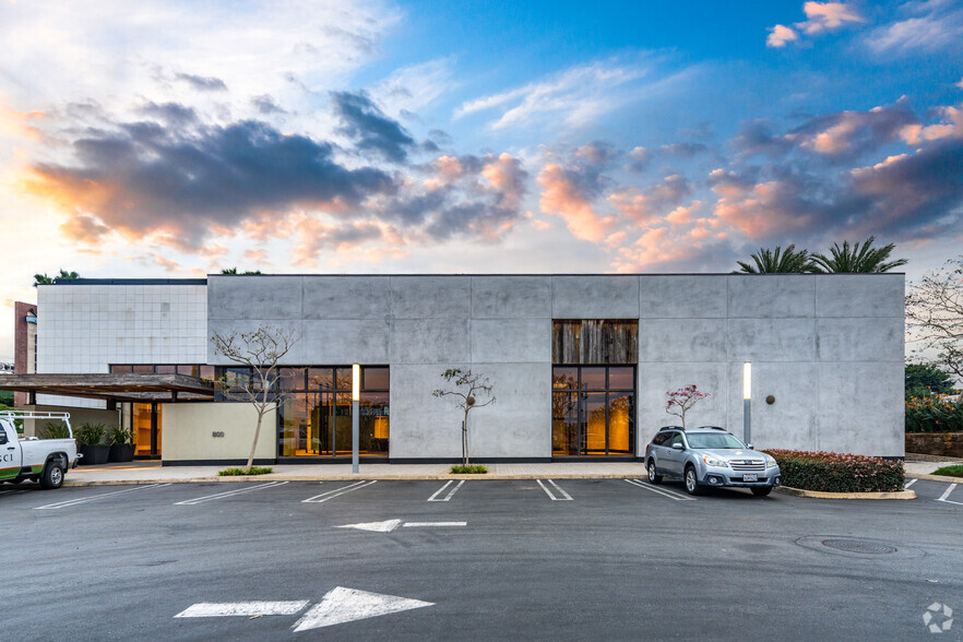 800 S Sepulveda Blvd, El Segundo, CA à louer - Photo de l’immeuble – Image 3 sur 12