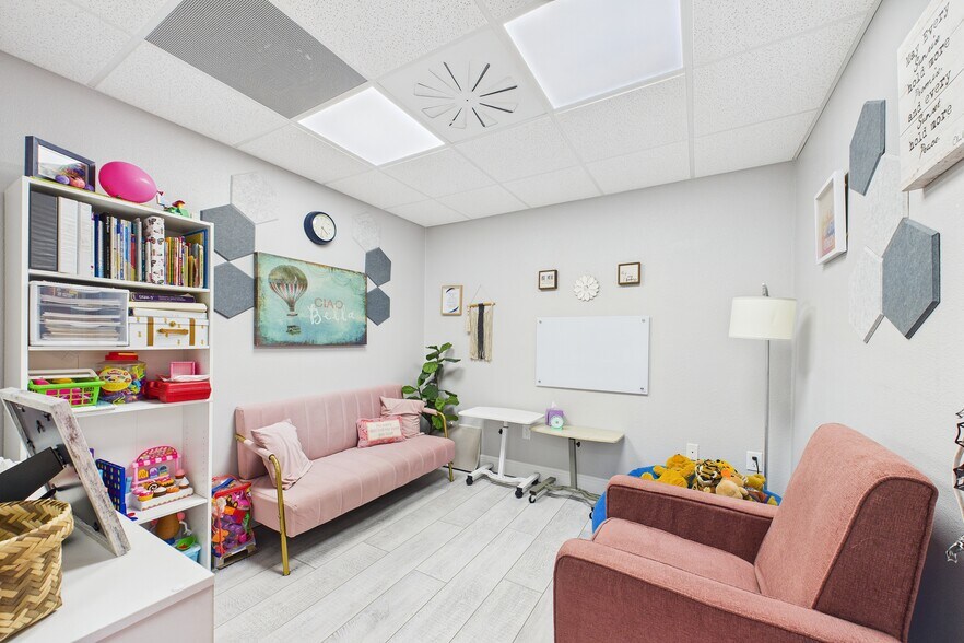 2955 Pineda Plaza Way, Viera, FL à vendre - Photo de l’immeuble – Image 3 sur 68