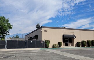 Plus de détails pour 954-960 W Brooks St, Ontario, CA - Industriel/Logistique à louer
