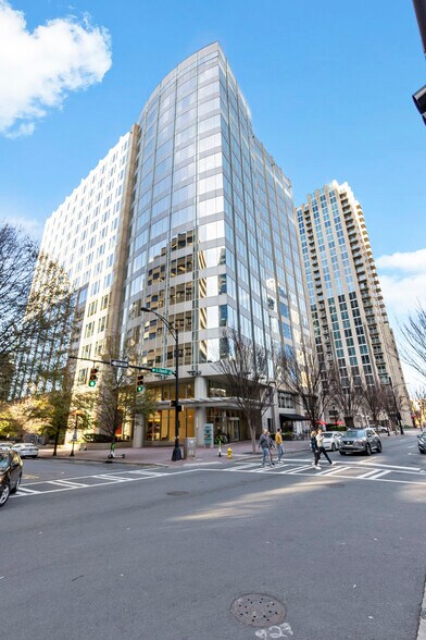 440 S Church St, Charlotte, NC à louer - Photo de l’immeuble – Image 1 sur 10
