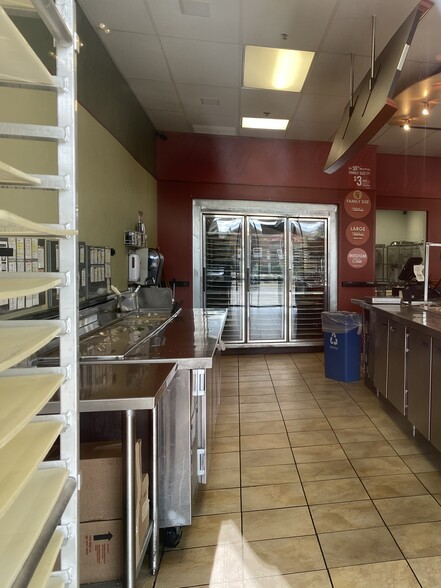 9227-9231 E Lincoln Ave, Lone Tree, CO à louer - Photo intérieure – Image 3 sur 4