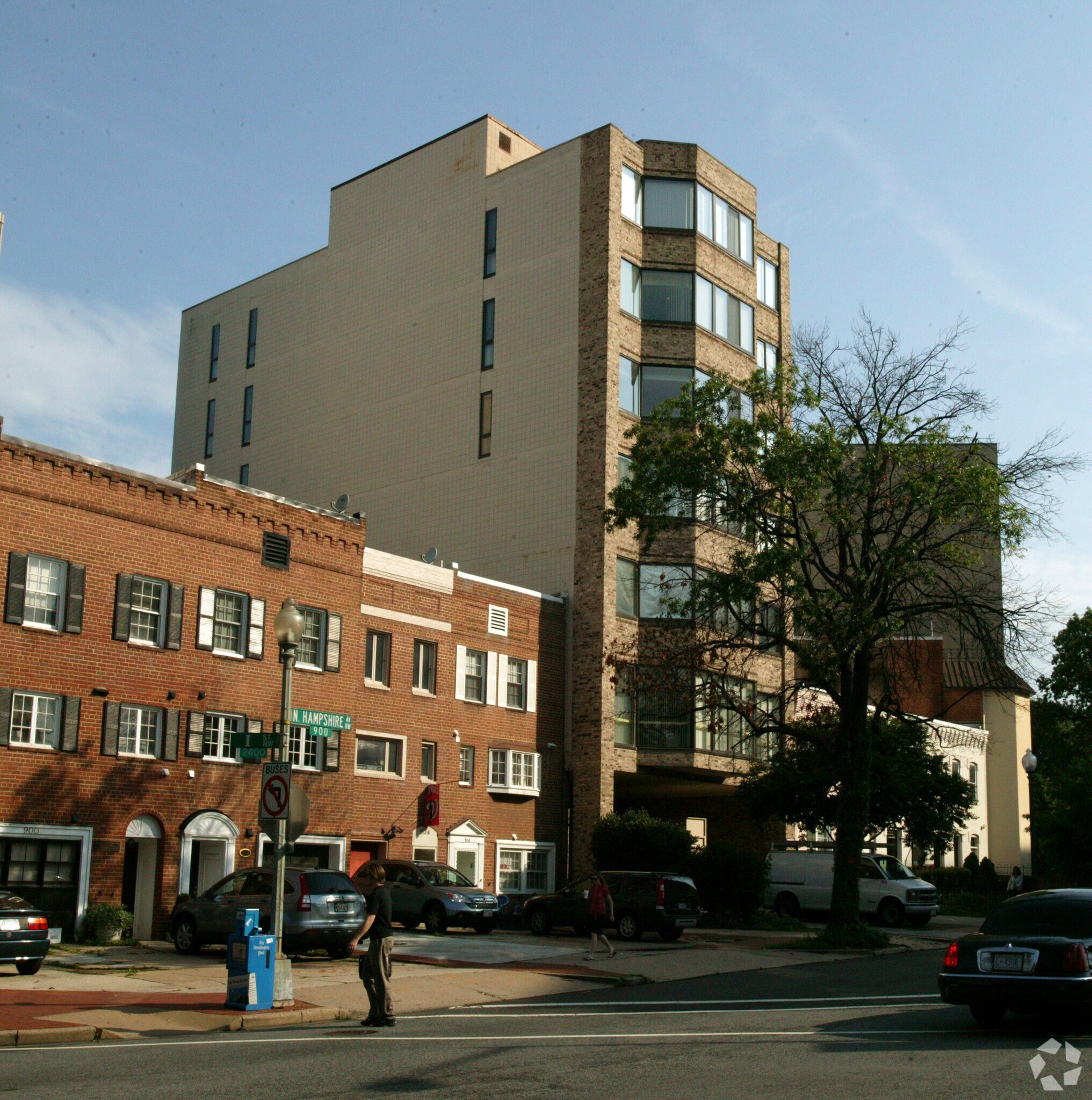 908 New Hampshire Ave NW, Washington, DC à louer Photo principale– Image 1 sur 5
