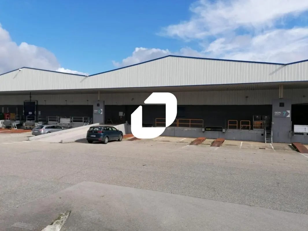 Local d’activités dans Reyrieux à louer Photo principale– Image 1 sur 10