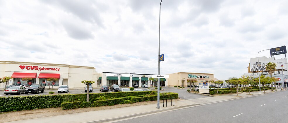 3737-3741 S Crenshaw Blvd, Los Angeles, CA à louer - Photo de l’immeuble – Image 3 sur 6
