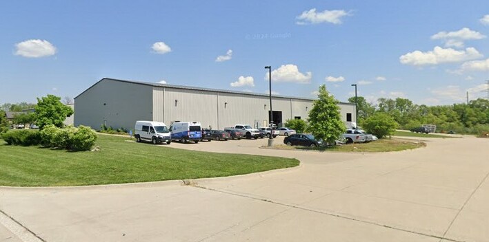 6335 NE Industry Dr, Des Moines, IA à louer - Photo de l’immeuble – Image 3 sur 4