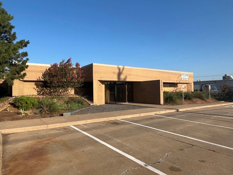 13415 N Santa Fe Ave, Oklahoma City, OK à vendre - Photo de l’immeuble – Image 2 sur 9