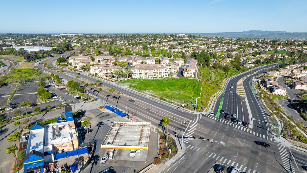 Melrose Dr, Oceanside, CA à louer - Aérien – Image 3 sur 8