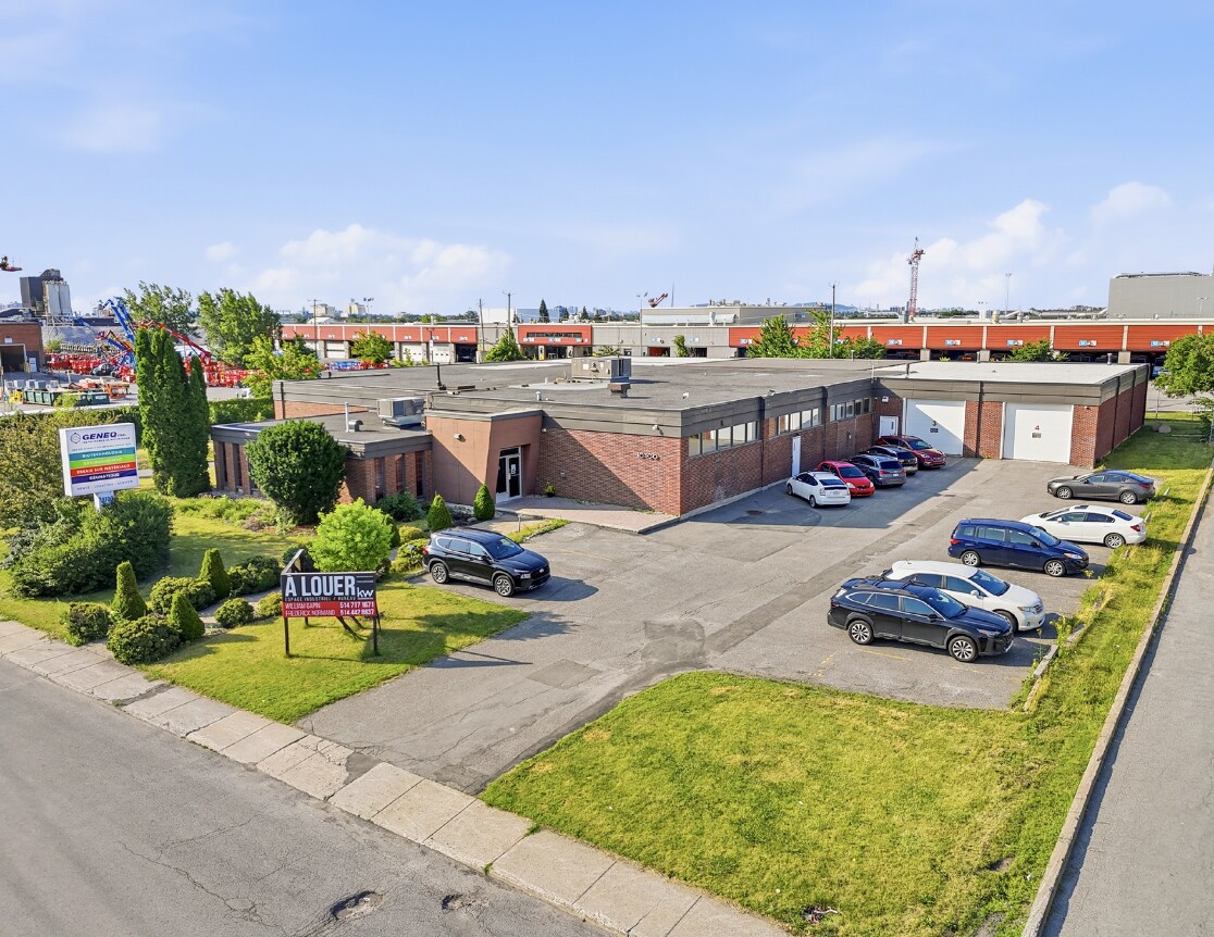 10700 Boul Parkway, Montréal, QC à louer Photo de l’immeuble– Image 1 sur 7