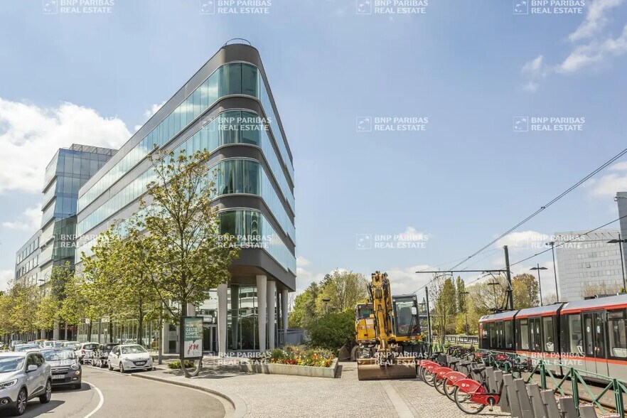 2 Avenue De Kaarst, La Madeleine à louer - Photo de l’immeuble – Image 2 sur 12
