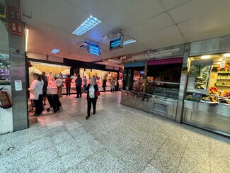 Plus de détails pour Calle De La Cruz Del Sur, 5, Madrid - Local commercial à louer