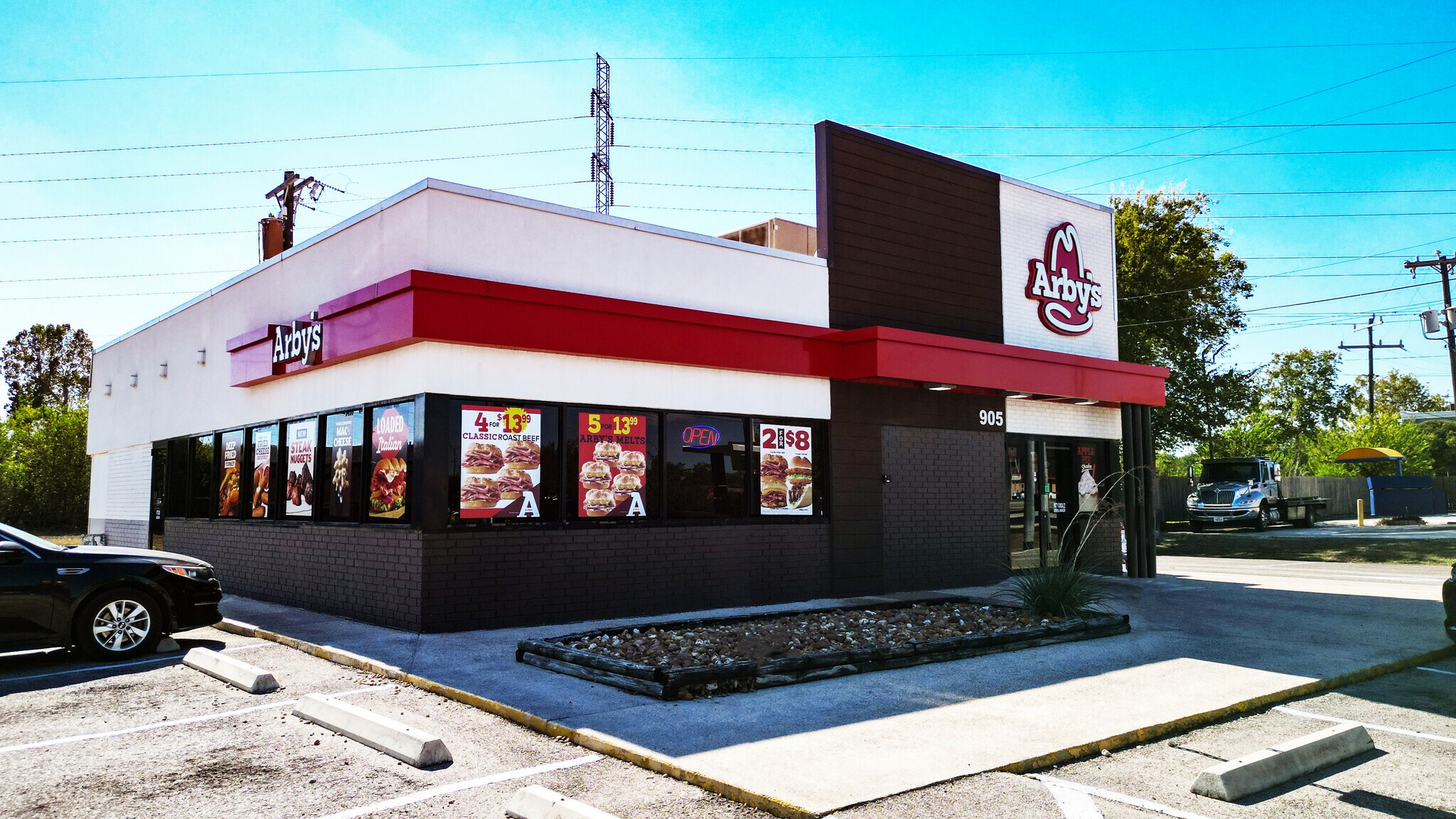 905 Pat Booker Rd, Universal City, TX à louer Photo de l’immeuble– Image 1 sur 10
