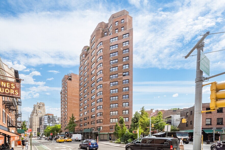 14 Horatio St, New York, NY à louer - Photo principale – Image 1 sur 3