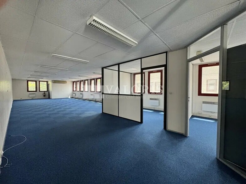 Bureau dans Lyon à louer - Photo de l’immeuble – Image 1 sur 7