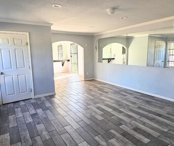 607 W Martin Luther King Jr. St, Bryan, TX à vendre - Photo de l’immeuble – Image 3 sur 6