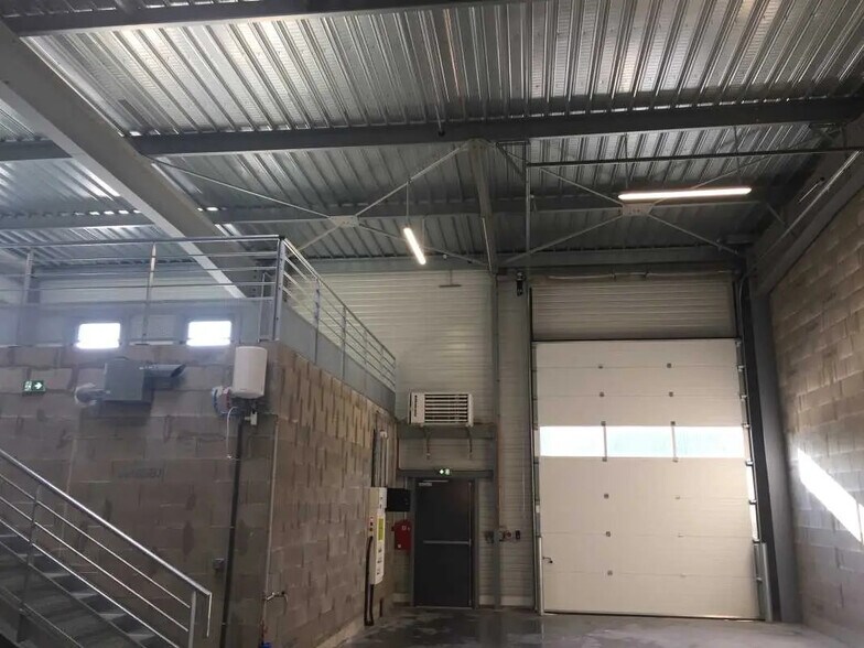 Bureau dans Croissy-Beaubourg à louer - Photo intérieure – Image 3 sur 5