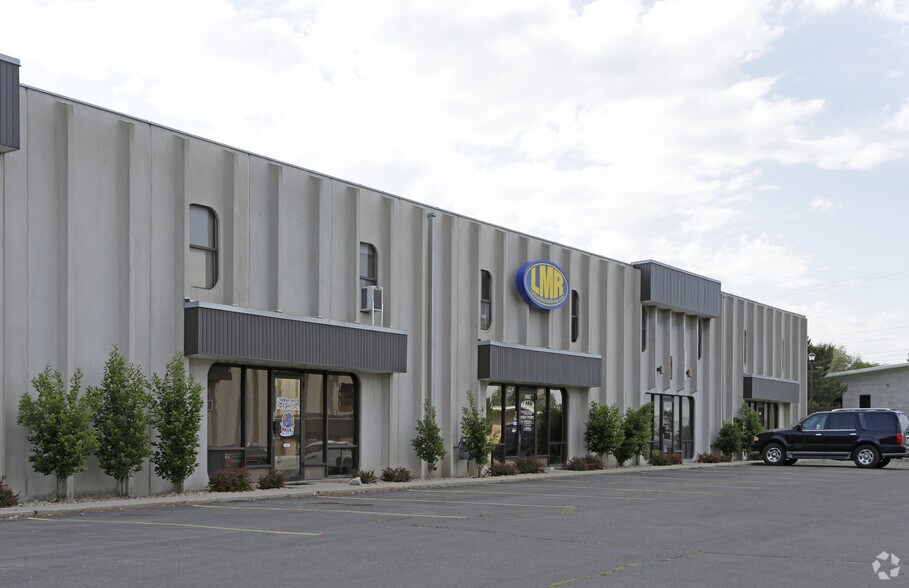 246-256 Cottage Ave, Sandy, UT à louer - Photo de l’immeuble – Image 3 sur 4