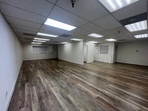 27001 La Paz Rd, Mission Viejo, CA à louer Photo intérieure– Image 1 sur 4