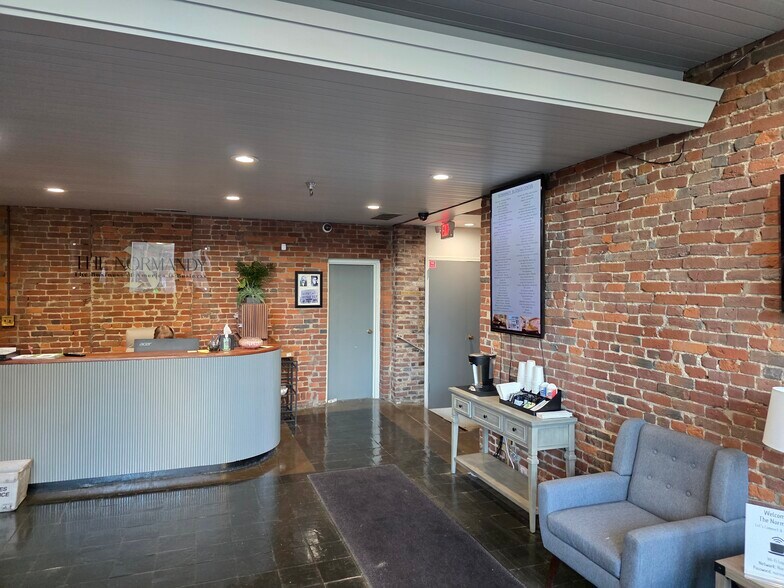 101 N 7th St, Louisville, KY à louer - Photo de l’immeuble – Image 1 sur 8