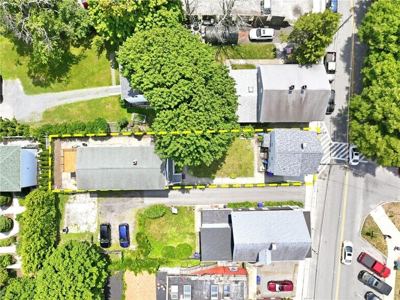 400 Thames St, Bristol, RI à vendre - Photo de l’immeuble – Image 2 sur 50