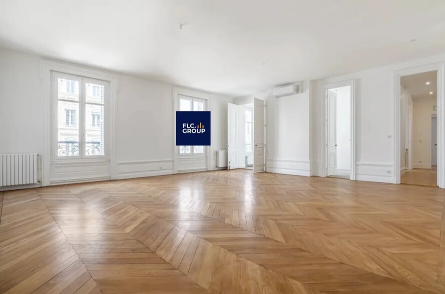 Bureau dans Paris à louer - Photo de l’immeuble – Image 2 sur 5