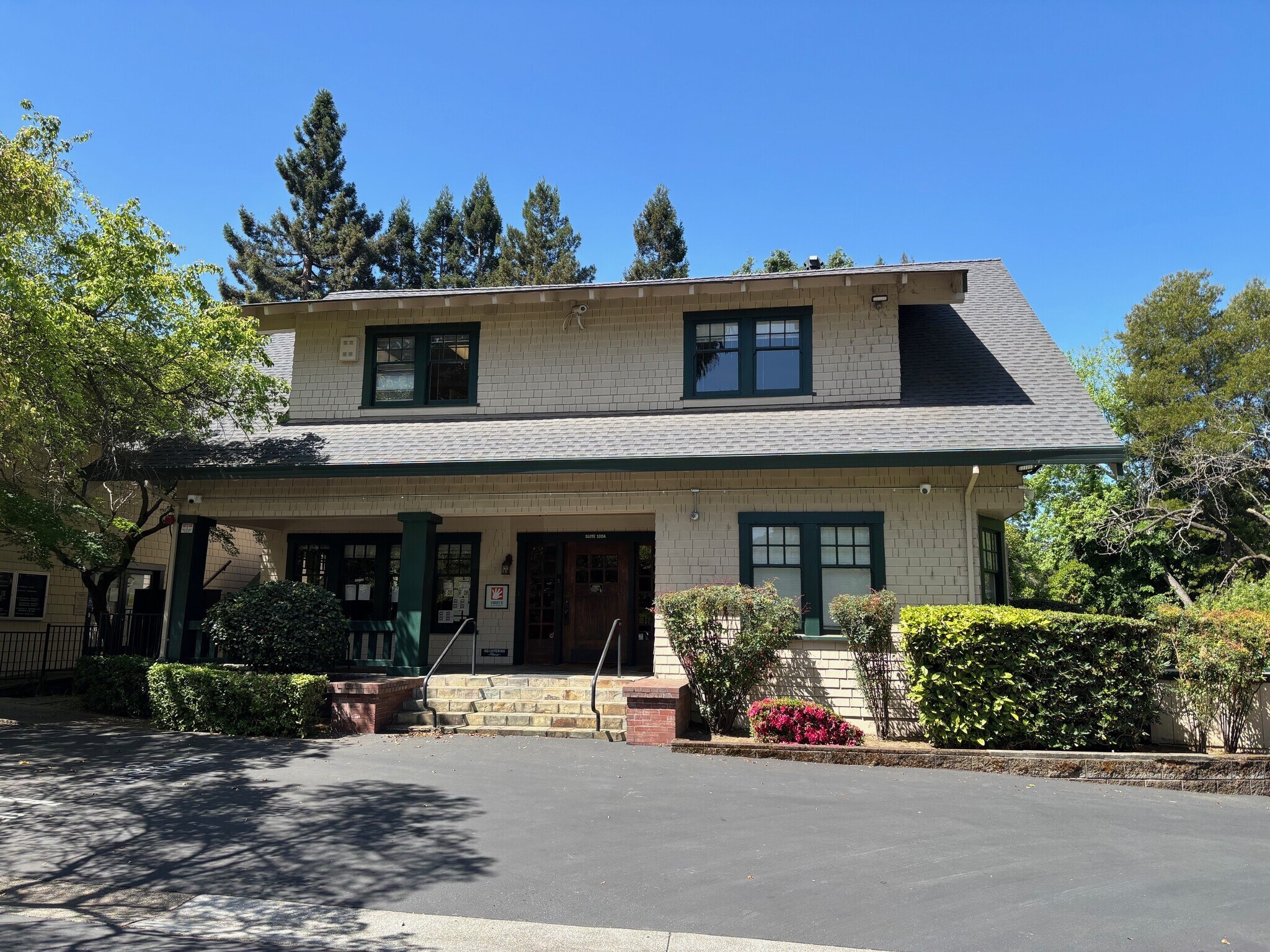 1303 Jefferson St, Napa, CA à louer Photo de l’immeuble– Image 1 sur 5