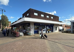 Royton Shopping Centre - Local commercial
