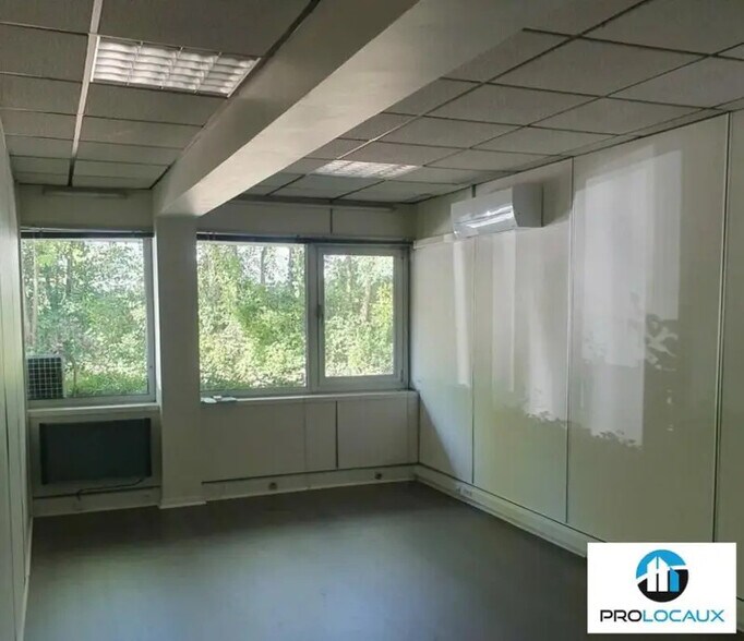Bureau dans Meylan à louer - Photo de l’immeuble – Image 3 sur 10