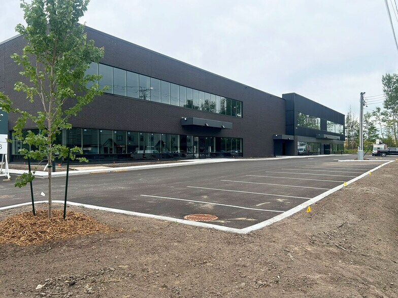 1685 Rue Atmec, Gatineau, QC à louer - Photo de l’immeuble – Image 1 sur 6