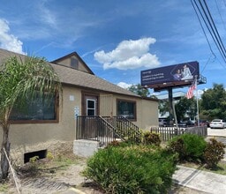 7439 Aloma Ave, Winter Park, FL à louer Photo de l’immeuble– Image 1 sur 5