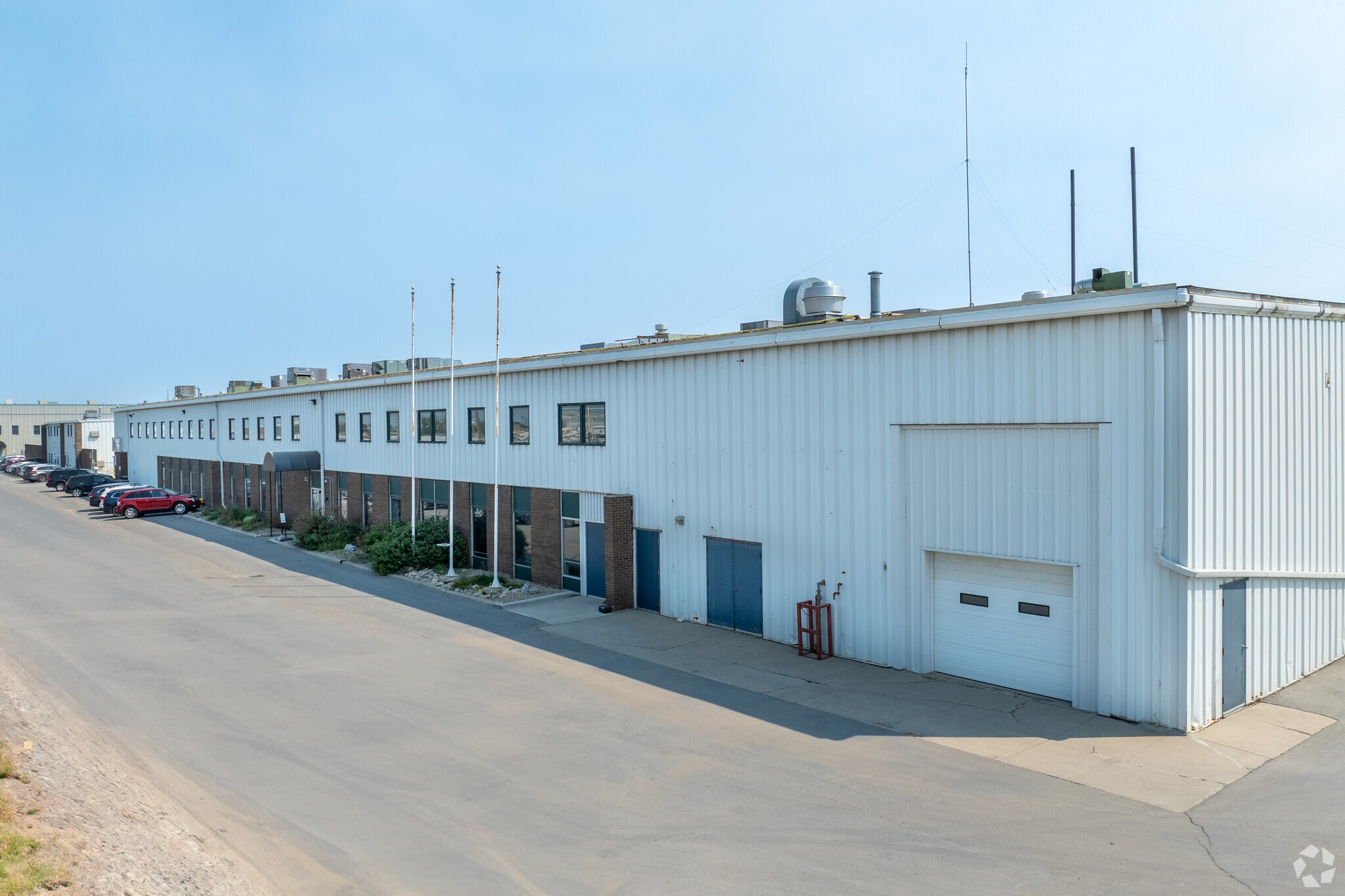 4625 90th Ave SE, Calgary, AB à vendre Photo principale– Image 1 sur 12