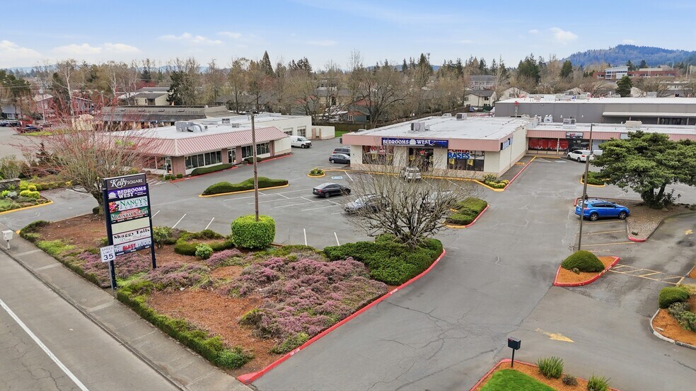576 NE Burnside Rd, Gresham, OR à vendre - Photo principale – Image 1 sur 2