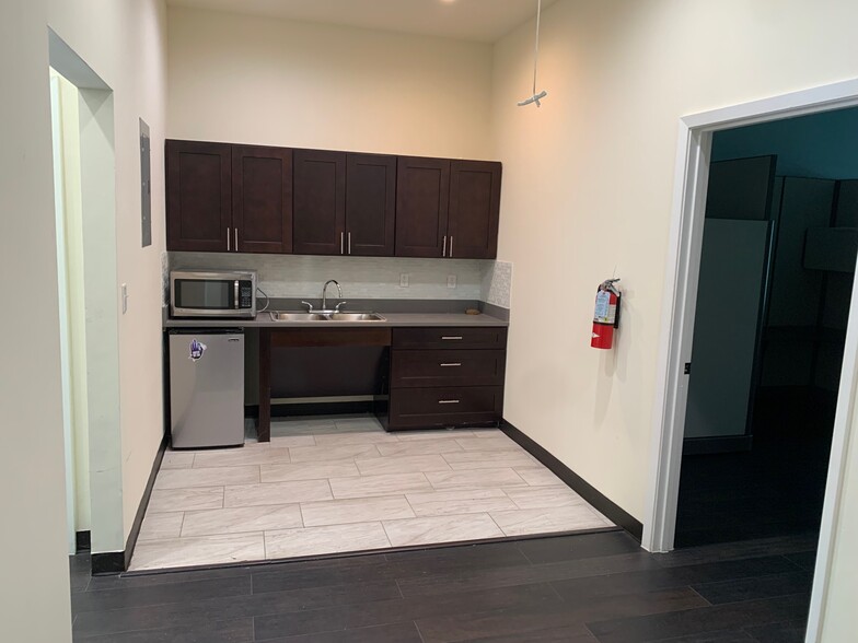138 Old San Antonio Rd, Boerne, TX à louer - Photo de l’immeuble – Image 3 sur 18