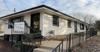 W282N7104 Main St, Hartland, WI à vendre - Photo de l’immeuble – Image 2 sur 5