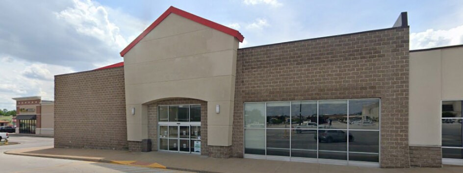 405-425 N 32nd St, Quincy, IL à louer - Photo de l’immeuble – Image 2 sur 11