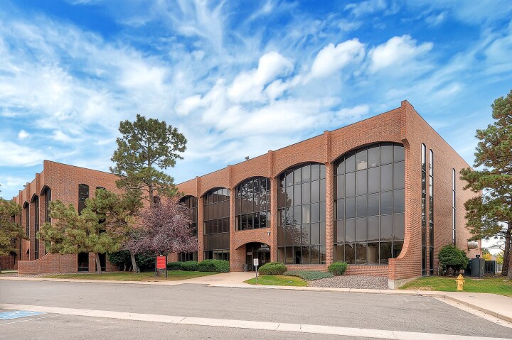 14201 E 4th Ave, Aurora, CO à louer Photo principale– Image 1 sur 9