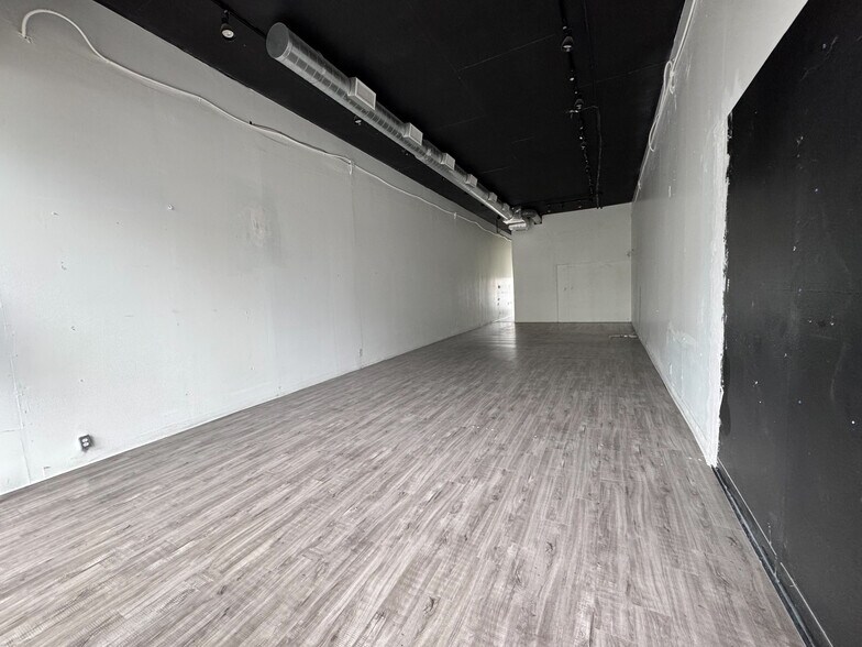 7868 Santa Monica Blvd, West Hollywood, CA à louer - Photo intérieure – Image 3 sur 7