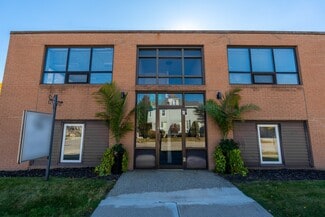 Plus de détails pour 219 Lochiel St, Sarnia, ON - Local commercial à vendre
