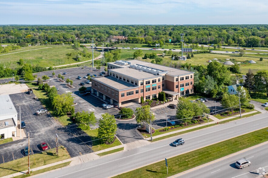 4131 W Loomis Rd, Greenfield, WI à louer - Aérien – Image 2 sur 12
