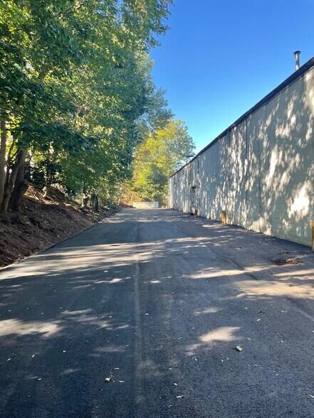 30 Lafayette Pl, Kenilworth, NJ à louer - Photo de l’immeuble – Image 3 sur 7