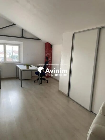 Bureau dans Marseille à louer - Photo de l’immeuble – Image 3 sur 10