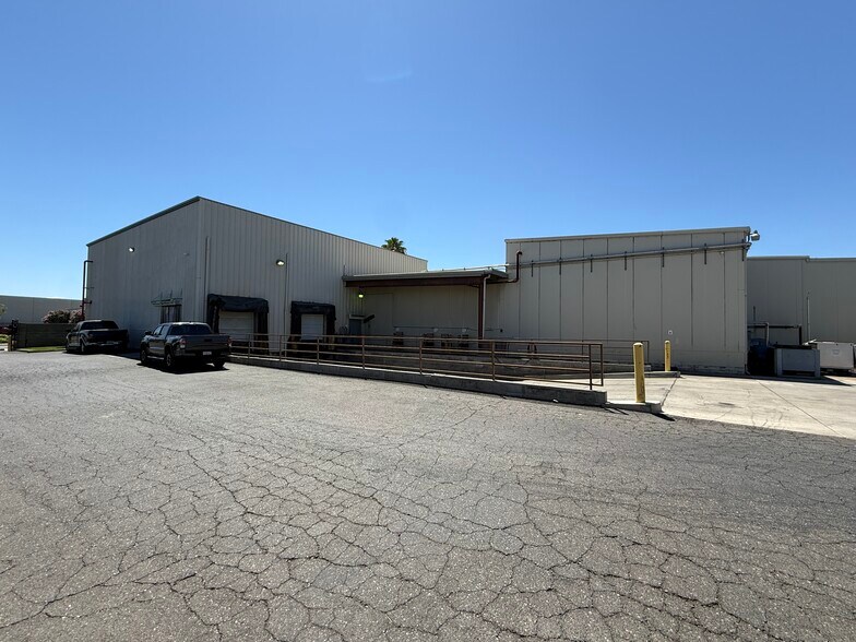 4801 Enterprise Way, Modesto, CA à vendre - Photo de l’immeuble – Image 3 sur 10
