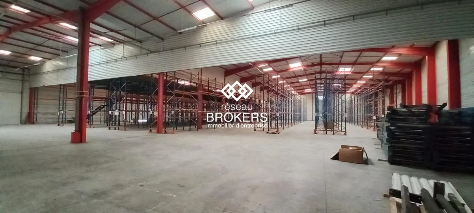 Industriel/Logistique dans Boé à louer Photo intérieure– Image 1 sur 13