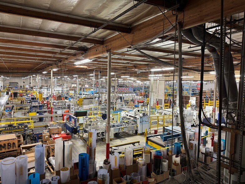 3200 Enterprise St, Brea, CA à louer - Photo intérieure – Image 3 sur 4