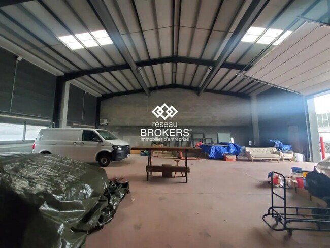 Plus de détails pour Industriel/Logistique à louer